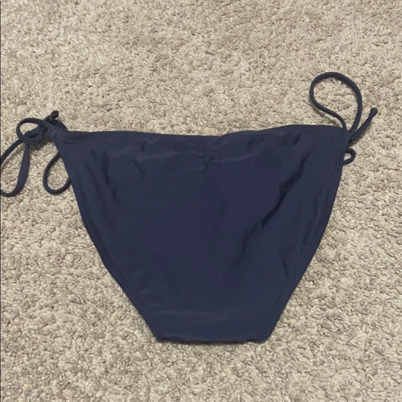 Swimsuit bottoms - Picture 2 of 3